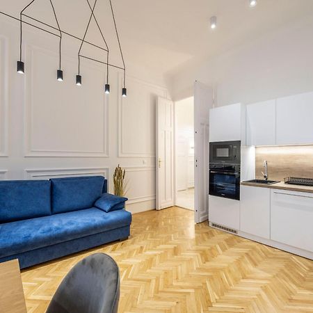 Luxurious Central 4Bedrm 3Bathrm Residence W/ Balcony Будапешт Экстерьер фото